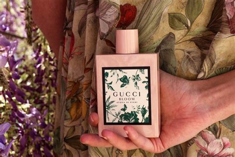 what does gucci bloom acqua di fiori smell like